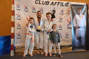 Monistrol-sur-Loire : un champion olympique de judo comme professeur