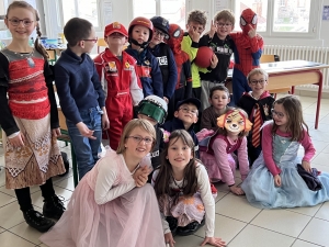 Mardi-Gras à l&#039;école Saint-Joseph de Dunières