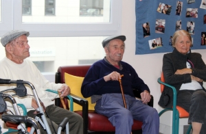 Carole Gentil nourrit sa création auprès des résidents de l&#039;hôpital d&#039;Yssingeaux