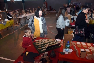 Lapte : le marché de Noël fait le plein dans le gymnase