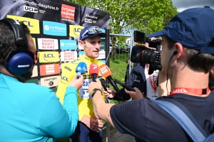 Critérium du Dauphiné : Derek Gee fait coup double aux Estables