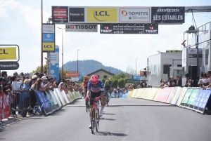 Critérium du Dauphiné : Derek Gee fait coup double aux Estables