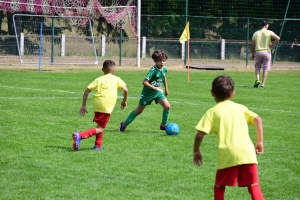 Sainte-Sigolène : du jeu au pied et des jeux pour les jeunes footballeurs au tournoi Dowlex