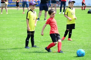 Sainte-Sigolène : du jeu au pied et des jeux pour les jeunes footballeurs au tournoi Dowlex