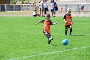 Sainte-Sigolène : du jeu au pied et des jeux pour les jeunes footballeurs au tournoi Dowlex