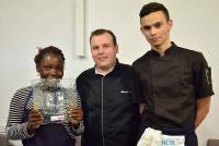 Les vainqueurs avec le chef Mickaël Ruat, chef de Bambou et Basilic au Puy.