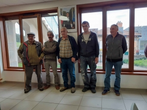 Saint-Julien-Molhesabate : les chasseurs ont installé l&#039;eau et l&#039;électricité à leur cabane