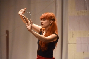 La Cie Pluméa creuse le sillon féministe avec &quot;Sœurcières&quot; au théâtre d&#039;Yssingeaux