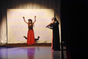 La Cie Pluméa creuse le sillon féministe avec &quot;Sœurcières&quot; au théâtre d&#039;Yssingeaux