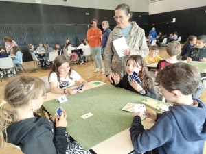 Trois écoles engagées dans un tournoi de bridge à Yssingeaux durant le temps scolaire