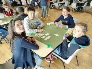 Trois écoles engagées dans un tournoi de bridge à Yssingeaux durant le temps scolaire