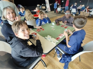 Trois écoles engagées dans un tournoi de bridge à Yssingeaux durant le temps scolaire