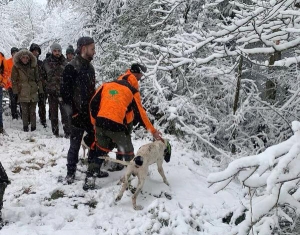 La jeunesse à l&#039;oeuvre au concours de chiens courants entre Sucs, Lizieux et Meygal