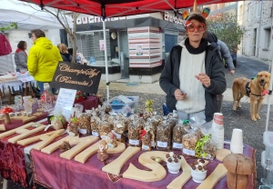 Un pimpant marché artisanal de Noël à Yssingeaux