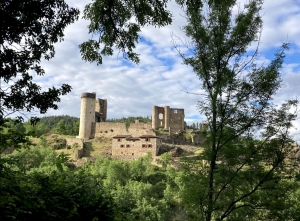 Le château de Rochebaron, but de la balade