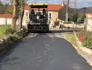 Grazac : des travaux d&#039;enrobé dans les hameaux