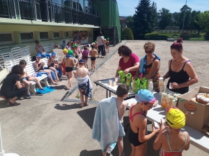 Yssingeaux : un goûter offert pour la dernière séance à la piscine