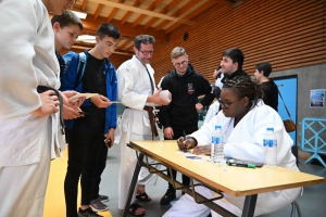 Judo : la championne olympique Emilie Andéol prof d&#039;un jour à Yssingeaux