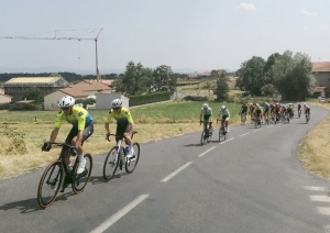 Cyclisme : 50 coureurs sur l&#039;épreuve des Hauts de Ruessium à Blanzac