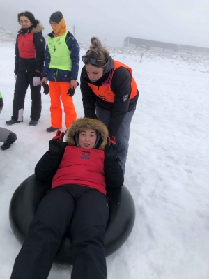 Yssingeaux : des chutes et des fous rires sur la neige pour 4 lycéennes d&#039;Eugénie-Joubert