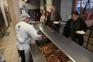 Yssingeaux : 1800 repas servis au déjeuner pour le repas d&#039;Yssi, un menu 100 % local