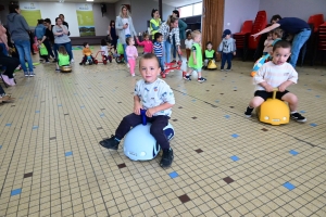 Bas-en-Basset : les enfants de 1 à 4 ans réunis autour des jeux