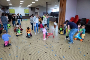 Bas-en-Basset : les enfants de 1 à 4 ans réunis autour des jeux