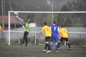 Foot, D2 : Le Pertuis sort vainqueur d&#039;un match fou à Saint-Pal-de-Mons