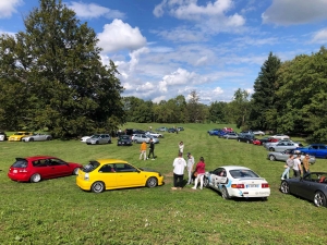 Non pas une mais deux expositions de belles voitures ce week-end à Yssingeaux