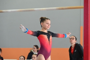 Gymnastique artistique : 250 enfants en compétition par équipe à Sainte-Sigolène