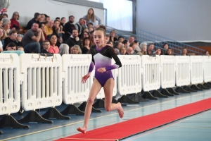 Gymnastique artistique : 250 enfants en compétition par équipe à Sainte-Sigolène