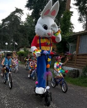 Bas-en-Basset : des vélos fleuris au camping La Garenne