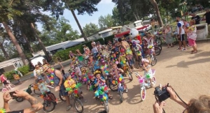 Bas-en-Basset : des vélos fleuris au camping La Garenne