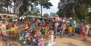 Bas-en-Basset : des vélos fleuris au camping La Garenne