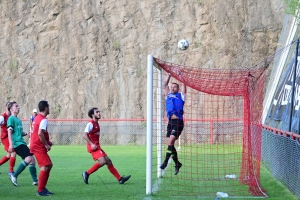 Foot : des rires et des larmes, la finale Blavozy-Monistrol en photos