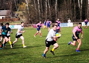 Rugby : un hommage et une victoire d&#039;éclat pour Tence