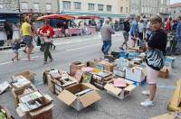 Vieux objets et folklore à la brocante d&#039;Yssingeaux ce dimanche