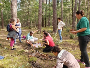 Un « bain de forêt » pour les parents dans la forêt de Vourze