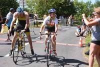 Triathlon des Sucs : la natation, le cyclisme et la course à pied en photos