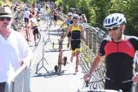 Triathlon des Sucs : la natation, le cyclisme et la course à pied en photos