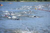 Triathlon des Sucs : la natation, le cyclisme et la course à pied en photos