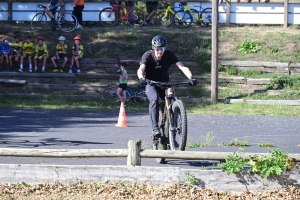 Cyclisme : trois vainqueurs ex-aequo au cyclocross du Mazet-Saint-Voy