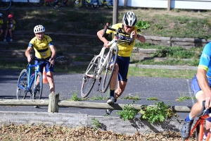 Cyclisme : trois vainqueurs ex-aequo au cyclocross du Mazet-Saint-Voy