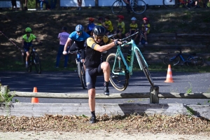 Cyclisme : trois vainqueurs ex-aequo au cyclocross du Mazet-Saint-Voy