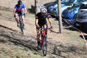 Cyclisme : trois vainqueurs ex-aequo au cyclocross du Mazet-Saint-Voy