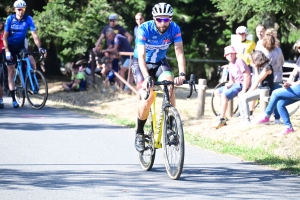 Cyclisme : trois vainqueurs ex-aequo au cyclocross du Mazet-Saint-Voy