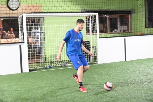 Un terrain de soccer indoor créé... à Riotord