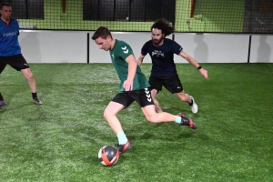 Un terrain de soccer indoor créé... à Riotord