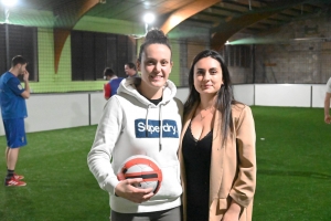 Un terrain de soccer indoor créé... à Riotord