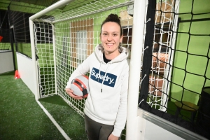 Un terrain de soccer indoor créé... à Riotord